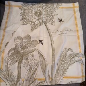 Williams Sonoma Table Napkins (6 included)